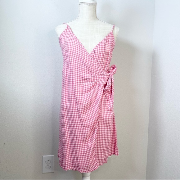 Rails Malia Pink Gingham Wrap Dress - Picture 2 of 13